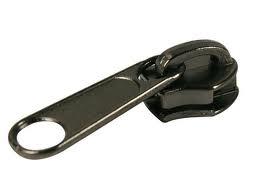 سرزیپ مشکی نمره 5 کیا