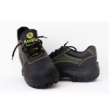 کفش کار کوشا